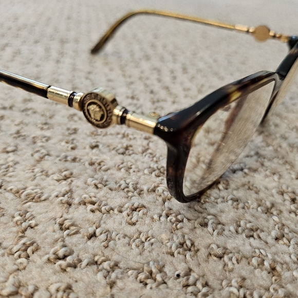 Versace Reading Glasses with Case - Picture 9 of 9